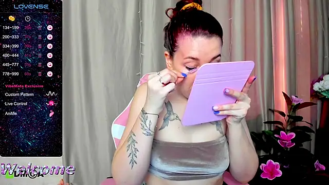 Snapshot of Arya_Curves chatting on 06/05/26, 01:23 Arya Curves online show from 06/05/26, 01:23