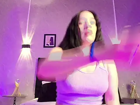 Snapshot of ValeriaRossii chatting on 06/14/26, 12:18 ValeriaRossii online show from 06/14/26, 12:18
