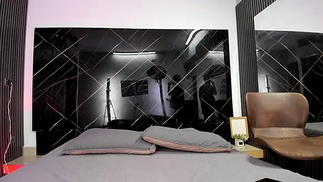 Camilo Contreras online show from 06/08/26, 07:36