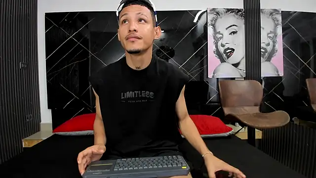 Camilo Contreras online show from 06/10/26, 07:24