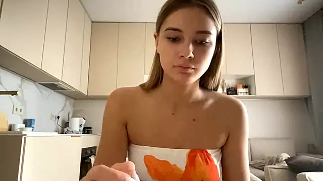 LavetaKempster online show from 05/31/26, 07:04