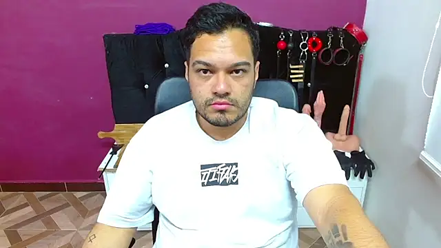 -AlejandroT- online show from 05/28/26, 04:43