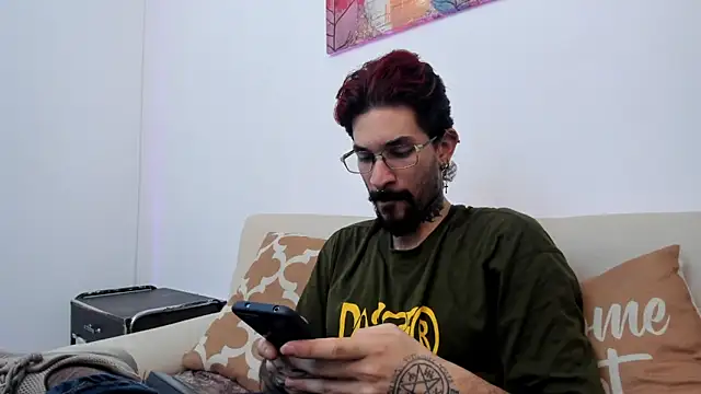Snapshot of Jonathan_Soto chatting on 06/12/26, 03:27 Jonathan Soto online show from 06/12/26, 03:27