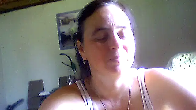 Snapshot of AniaCool77 chatting on 06/10/26, 10:03 AniaCool77 online show from 06/10/26, 10:03