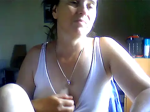 Snapshot of AniaCool77 chatting on 06/18/26, 08:36 AniaCool77 online show from 06/18/26, 08:36