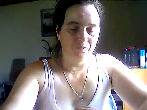 Snapshot of AniaCool77 chatting on 06/18/26, 09:14 AniaCool77 online show from 06/18/26, 09:14