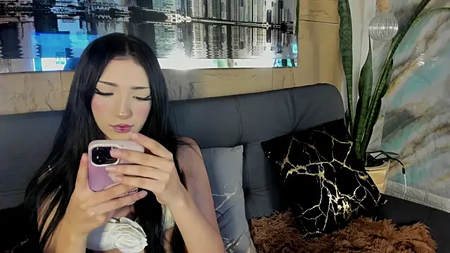 Snapshot of liiilyrose chatting on 06/05/26, 03:40 liiilyrose online show from 06/05/26, 03:40