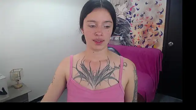 Snapshot of Lucia_evans22 chatting on 06/17/26, 08:54 Lucia evans22 online show from 06/17/26, 08:54