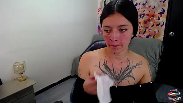 Lucia evans22 online show from 06/24/26, 10:09