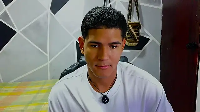 Snapshot of _juanacock_ chatting on 06/17/26, 01:56 juanacock online show from 06/17/26, 01:56