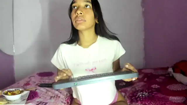 Teenssweet18 online show from 06/01/26, 03:52