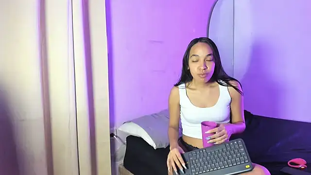 Teenssweet18 online show from 07/23/26, 03:15