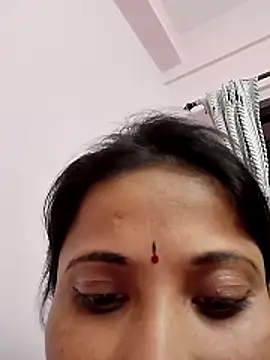 Snapshot of sampachatterjee234 chatting on 06/13/26, 06:50 sampachatterjee234 online show from 06/13/26, 06:50