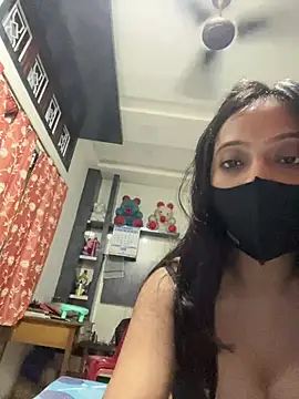 livia dolls online show from 06/05/26, 10:37