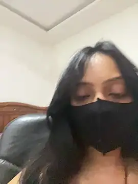 livia dolls online show from 06/06/26, 10:47