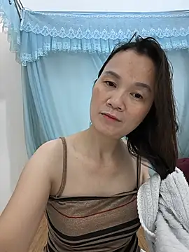 Lye lovely online show from 06/12/26, 01:32