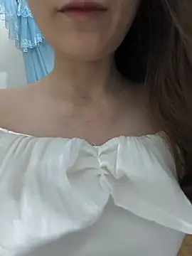 Lye lovely online show from 06/19/26, 01:37