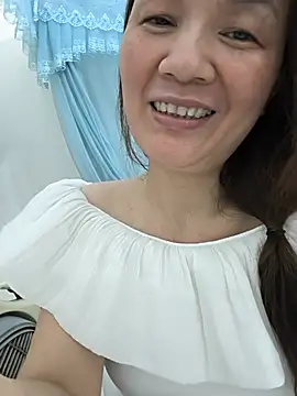 Lye lovely online show from 07/05/26, 04:52