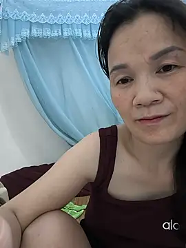 Lye lovely online show from 07/27/26, 03:02