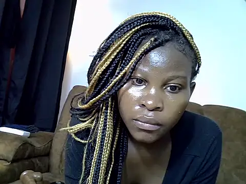 Snapshot of sweet_pie01 chatting on 06/12/26, 10:14 sweet pie01 online show from 06/12/26, 10:14