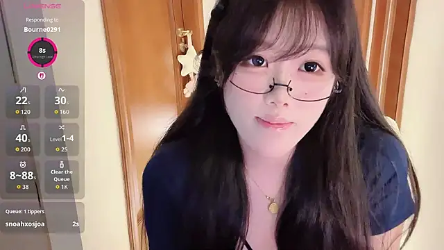 April UU online show from 07/18/26, 11:52