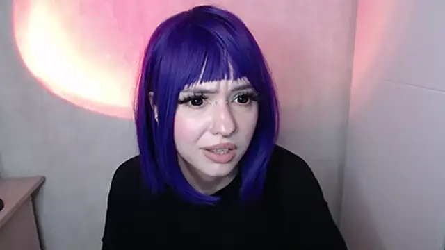 YunaLeaf online show from 08/05/26, 08:55