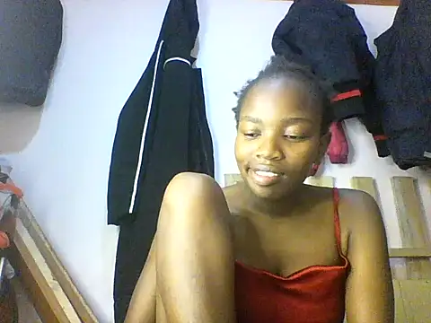 Snapshot of aliana082169 chatting on 06/08/26, 11:54 aliana082169 online show from 06/08/26, 11:54