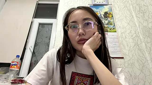 VickieTrudo online show from 06/05/26, 09:09