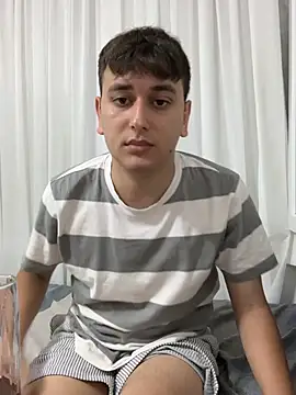 imjustaboyy1 online show from 06/12/26, 07:02