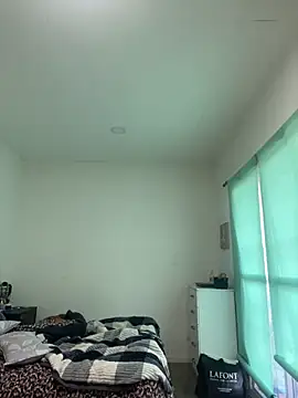 lulupiecitosamor online show from 06/17/26, 11:23