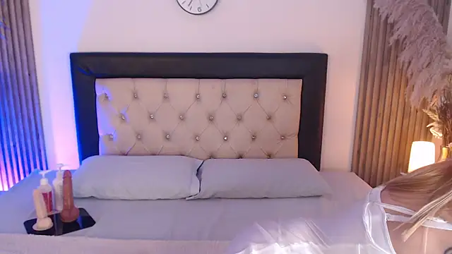 Sia Foxx01 online show from 07/14/26, 03:22