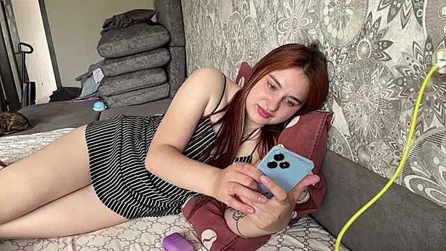 Snapshot of Cherryliveo chatting on 06/05/26, 06:52 Cherryliveo online show from 06/05/26, 06:52