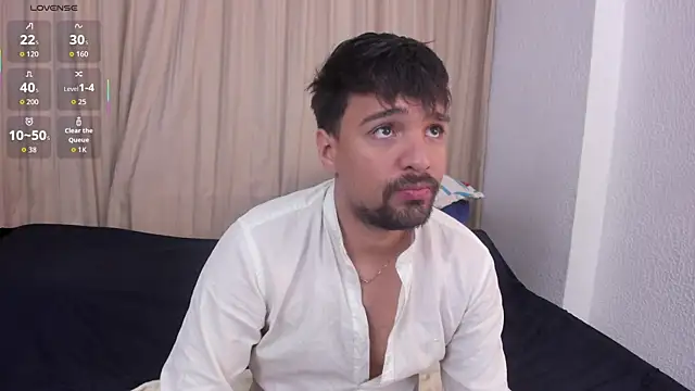 Snapshot of max_ed chatting on 06/10/26, 08:46 max ed online show from 06/10/26, 08:46