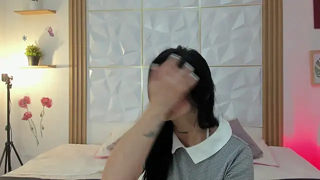 Anniee 333 online show from 06/19/26, 03:27