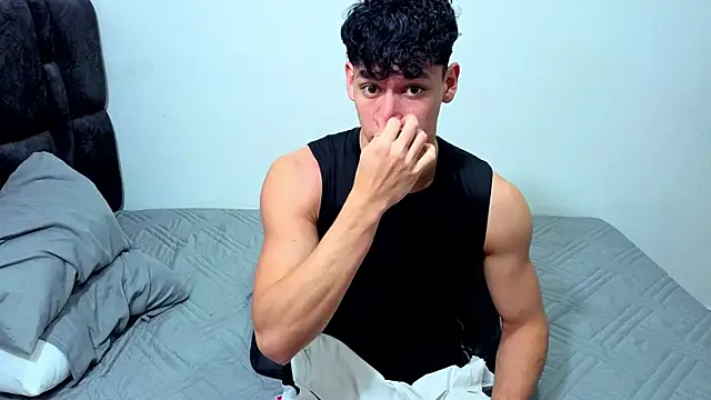Luke Muscle online show from 07/12/26, 12:01