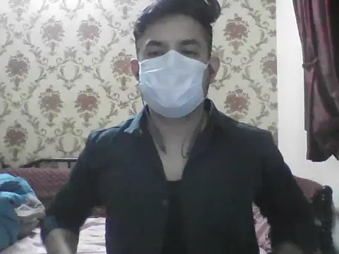 Snapshot of Nivan_7251_1 chatting on 05/25/26, 05:19 Nivan 7251 1 online show from 05/25/26, 05:19