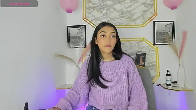 jaulyn 18   online show from 05/31/26, 12:34