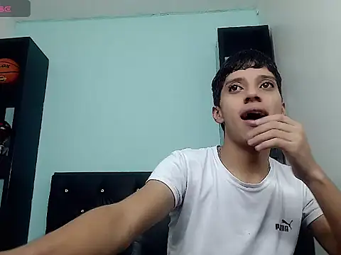 Snapshot of jl_brayan12 chatting on 05/31/26, 04:25 jl brayan12 online show from 05/31/26, 04:25