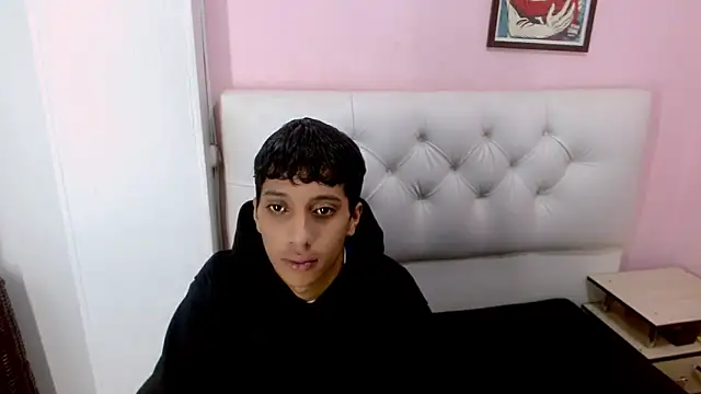 Snapshot of jl_brayan12 chatting on 06/10/26, 01:21 jl brayan12 online show from 06/10/26, 01:21