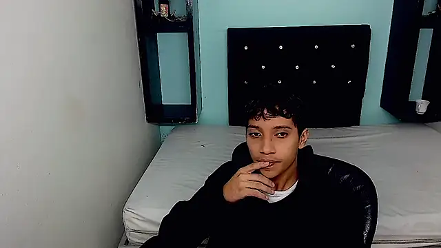jl brayan12 online show from 06/17/26, 04:30