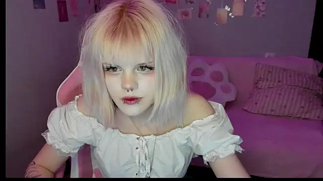 VelvetAlice online show from 07/17/26, 08:46