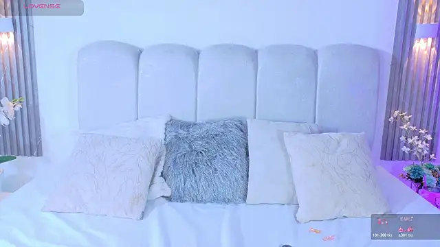 AuroraTaylor1 online show from 07/09/26, 01:09