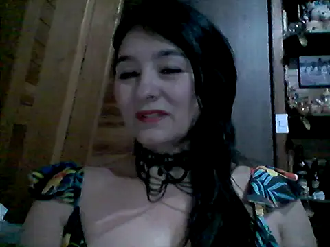 Snapshot of Anlly_garcia002 chatting on 06/12/26, 03:27 Anlly garcia002 online show from 06/12/26, 03:27