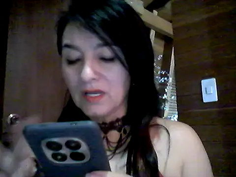 Snapshot of Anlly_garcia002 chatting on 06/13/26, 08:29 Anlly garcia002 online show from 06/13/26, 08:29