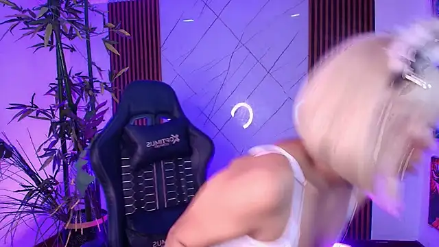Jedah meow online show from 07/18/26, 03:44
