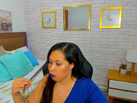 nikki nikoll online show from 07/28/26, 03:57