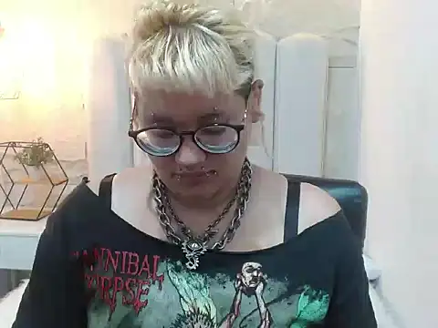 Echypyon  online show from 06/05/26, 03:13