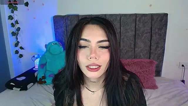 andraa rossee online show from 06/30/26, 01:17