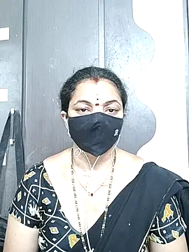 Snapshot of Leela_555 chatting on 06/04/26, 08:48 Leela 555 online show from 06/04/26, 08:48