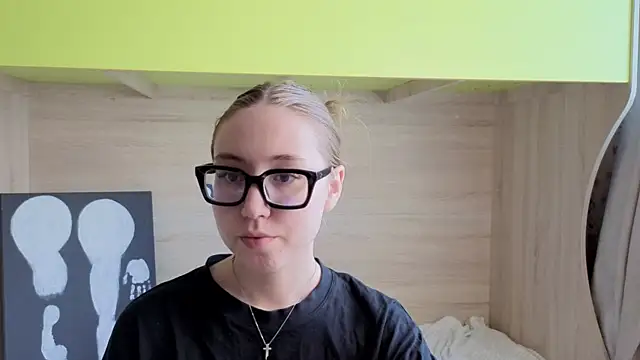  kitti meow  online show from 06/28/26, 07:36
